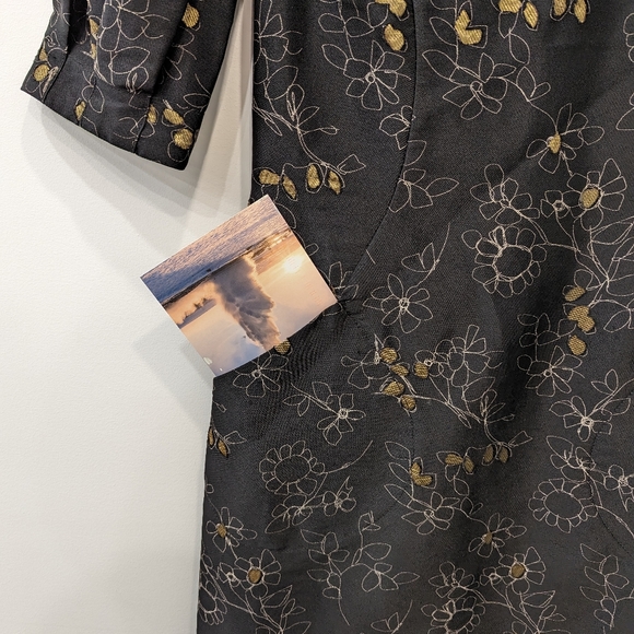 Marni Short Sleeve Dress with Pockets! - Picture 5 of 5